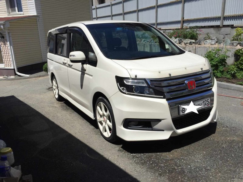 Honda Stepwgn spada 2014