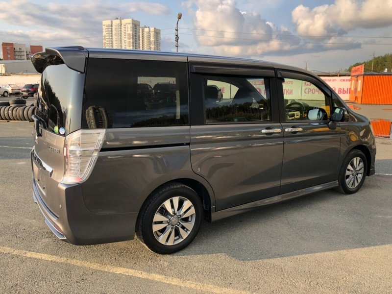 Honda STEPWAGON 2018