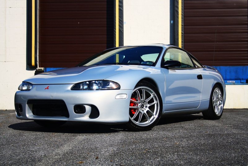Mitsubishi Eclipse 2