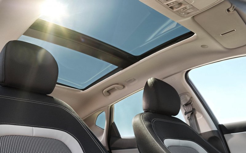 Kia Ceed хэтчбек с панорамной крышей