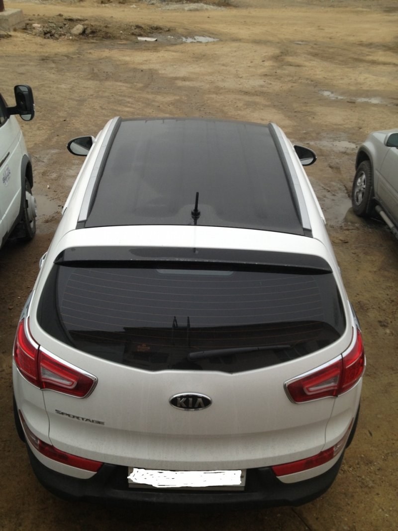 Kia Sportage 3 панорамная крыша