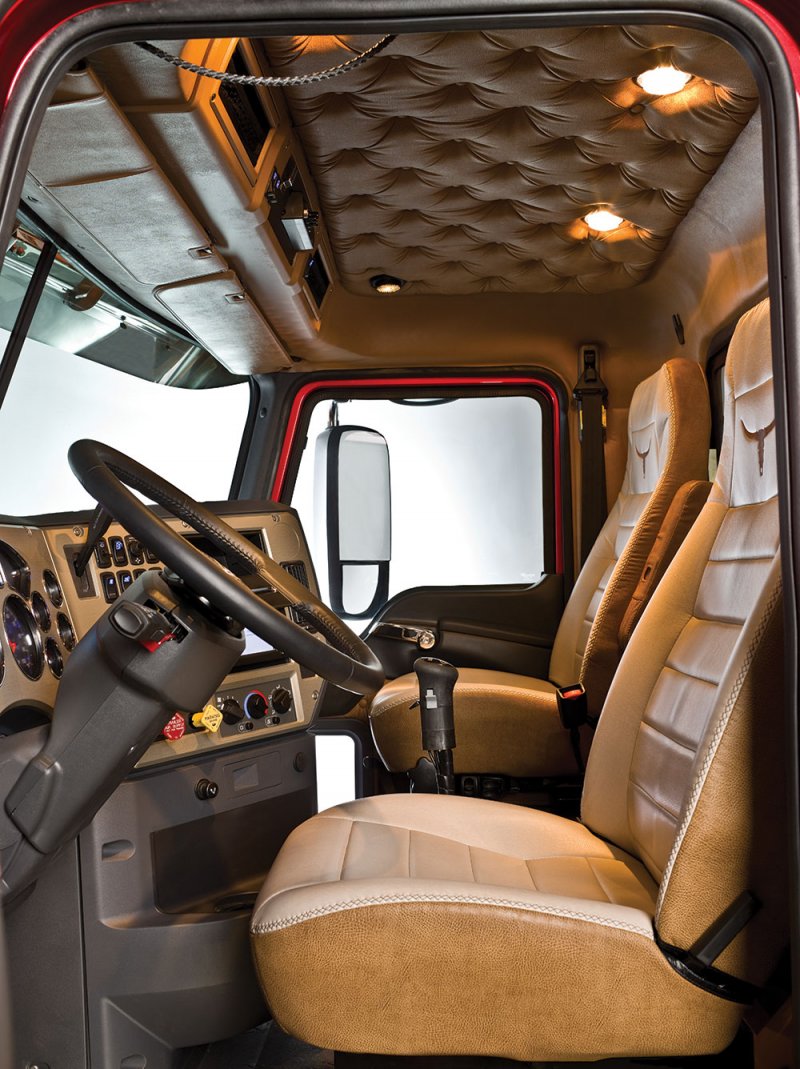 Mack f700 салон