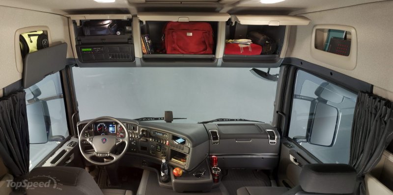 Кабина внутри Скания g400
