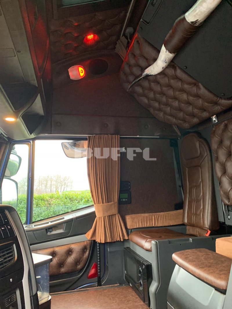 Iveco Strator интерьер кабины