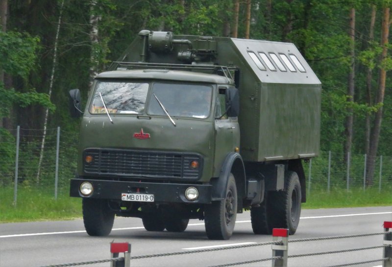 Полноприводный МАЗ 5335
