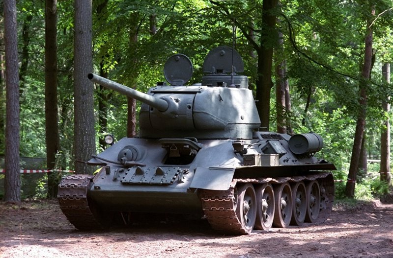 Танки СССР Т 34 85