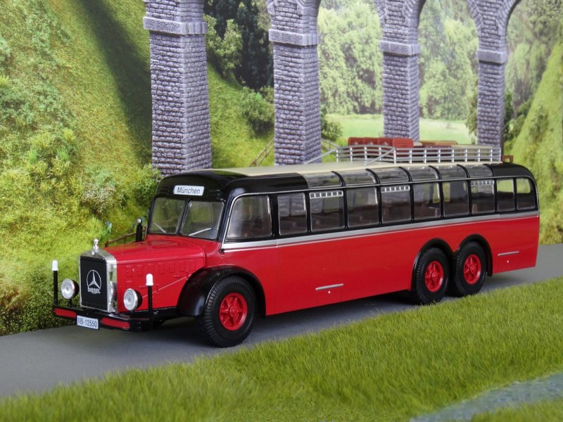 Mercedes-Benz o 10000