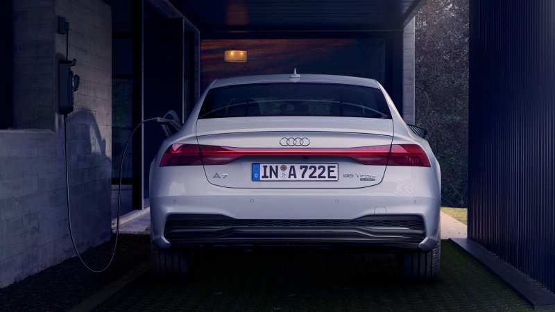 Audi a7 сзади