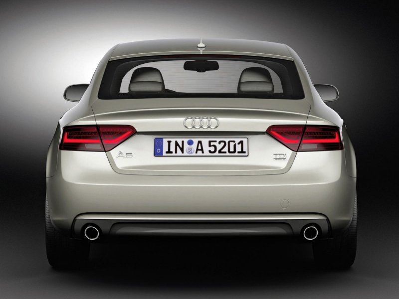 Audi a5 Sportback зад
