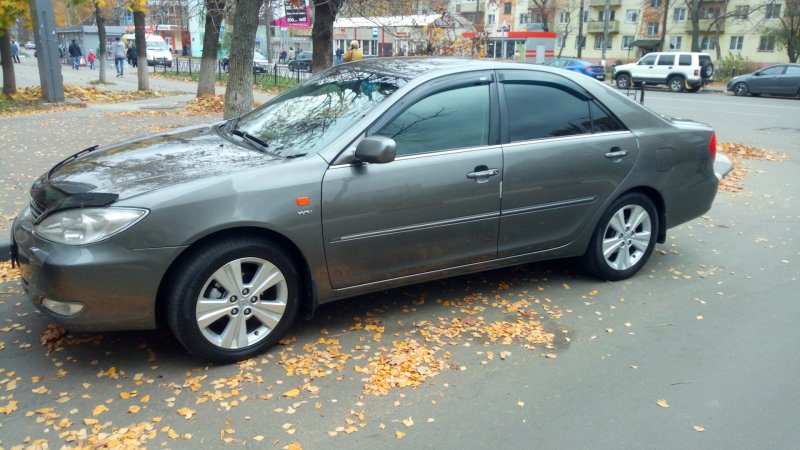 Toyota Camry VIII (xv70)