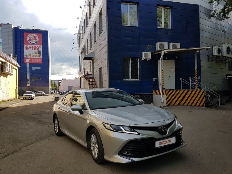 Toyota Camry TRD 2021