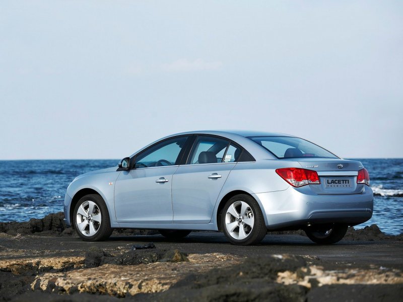 Daewoo Lacetti Premiere j300