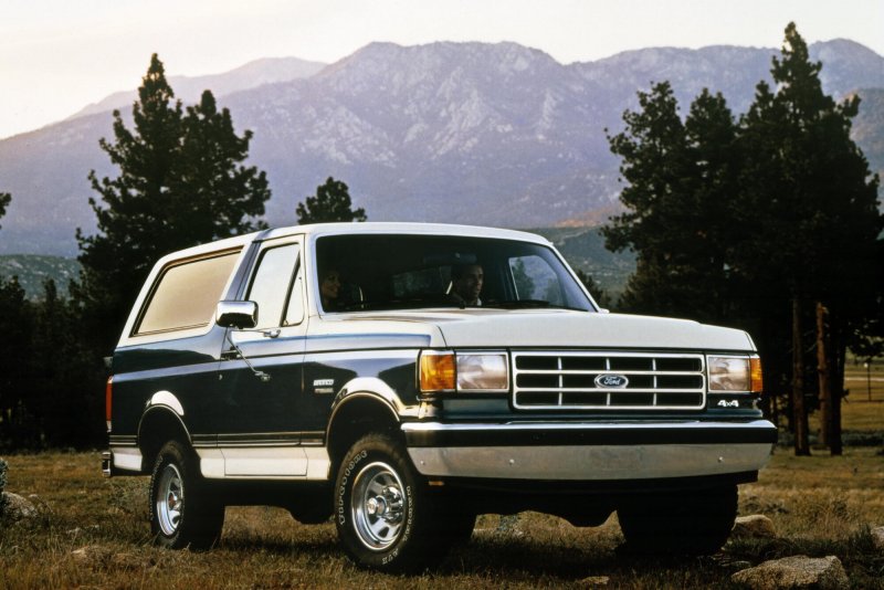 Ford Bronco v