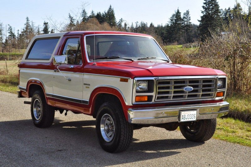 Ford Bronco XLT Ranger