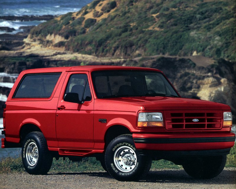 Ford Bronco 4