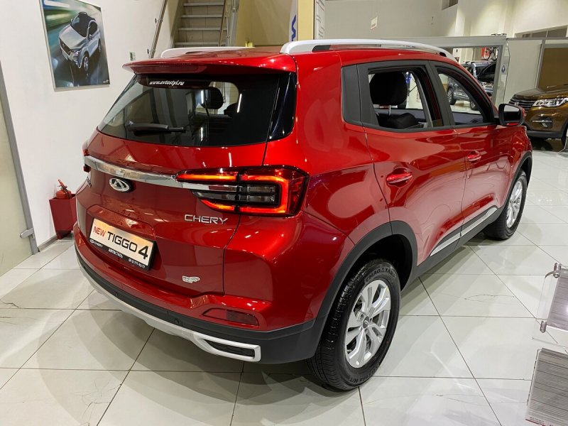 Chery Tiggo 4 красный