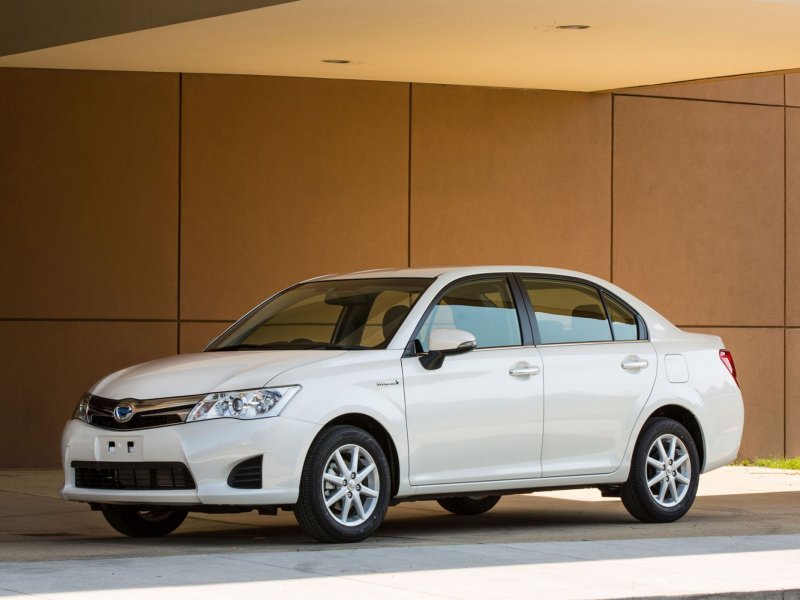 Toyota Corolla Axio 2015