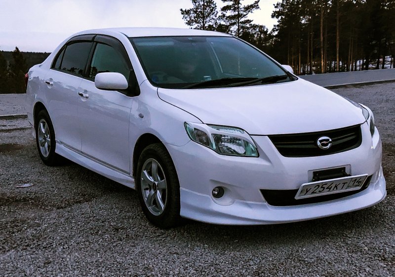 Toyota Corolla Axio 2015