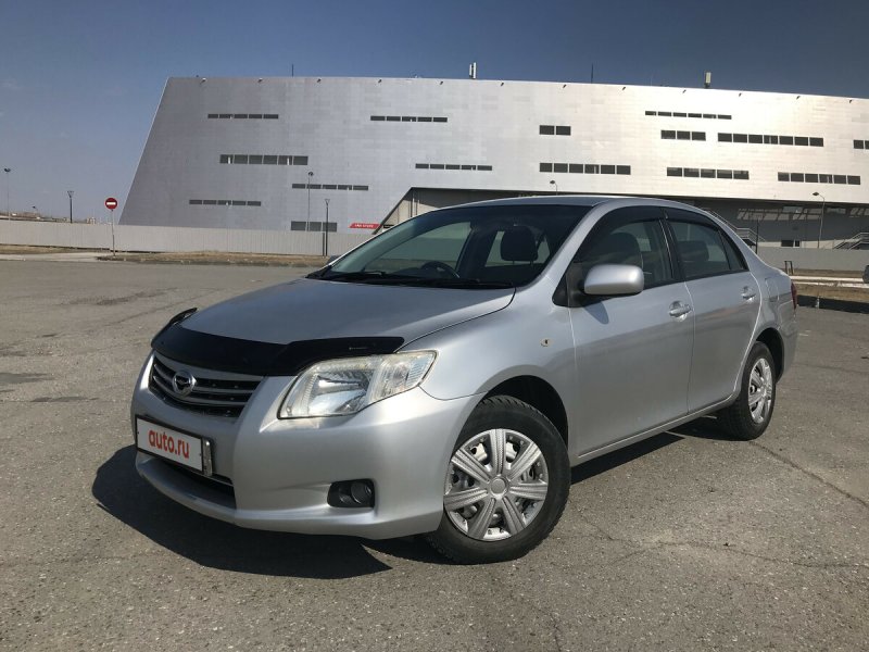 Toyota Corolla Axio 2013