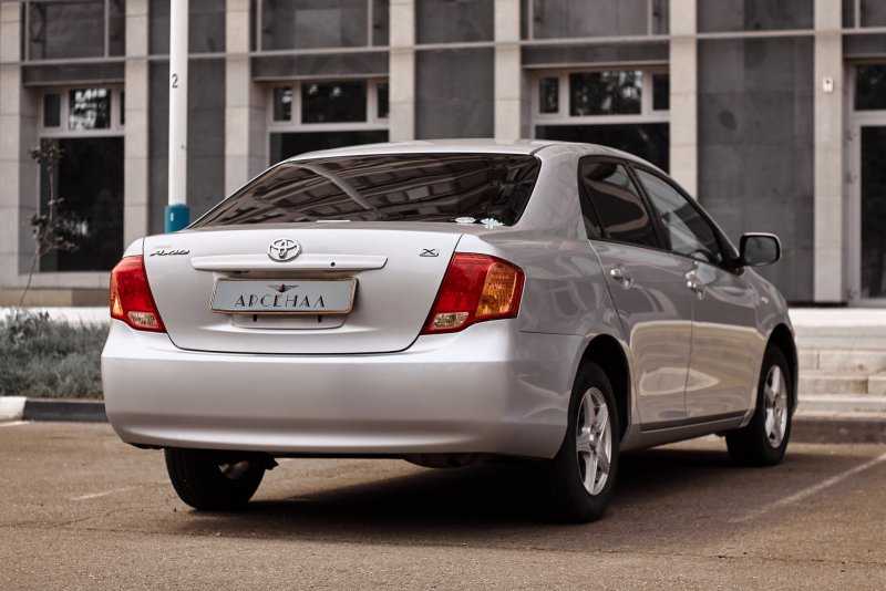 Toyota Corolla Axio 2013