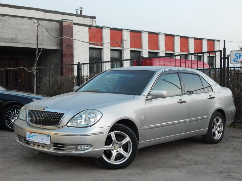 Тойота Brevis 2001