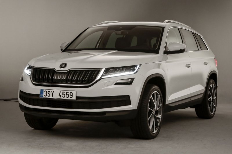 Skoda Karoq внедорожник