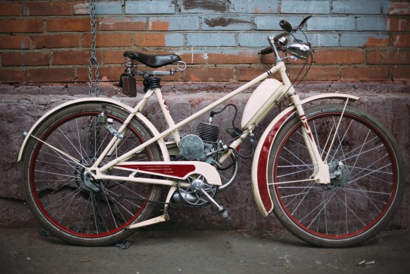 Velosiped 12 satiram