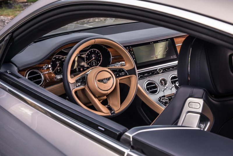 Bentley Continental gt 2018 салон