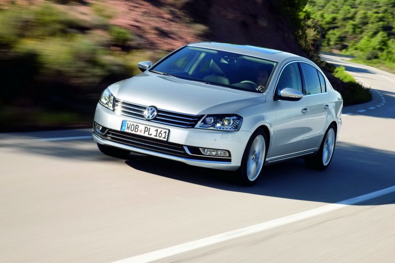 Volkswagen Passat b7 седан