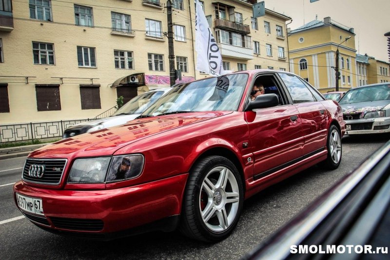 Audi 100 c4 Red