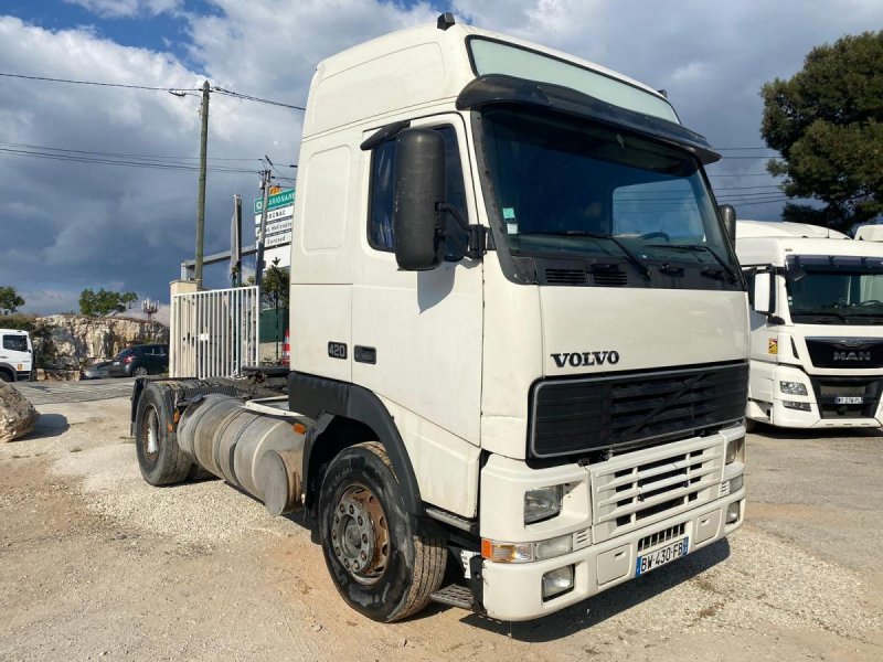 Самосвал Volvo 420 fm12