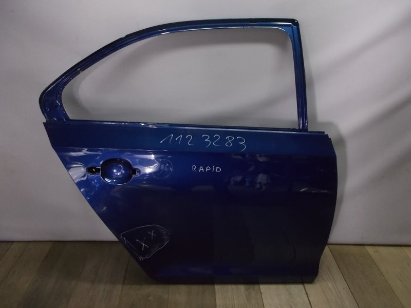 Накладки на пороги Skoda Rapid