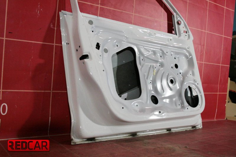 Skoda Rapid молдинги дверей