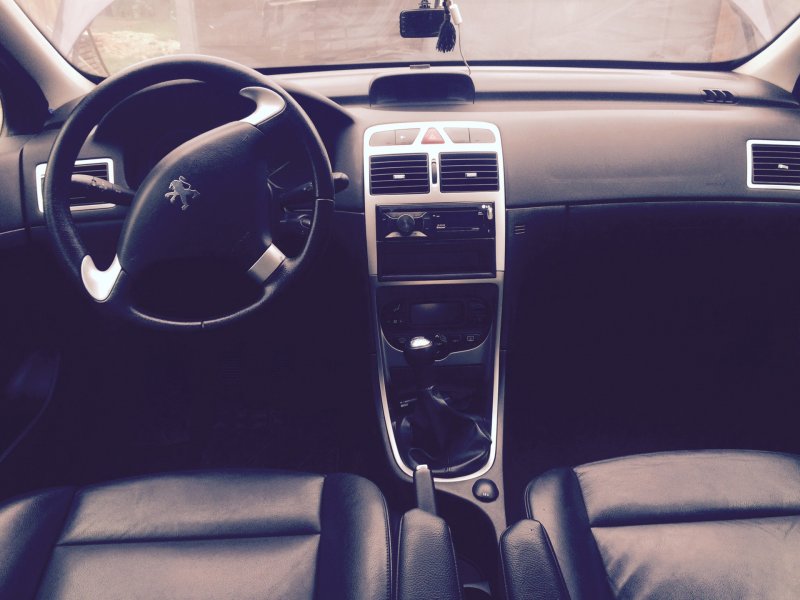 Peugeot 307 2006 салон