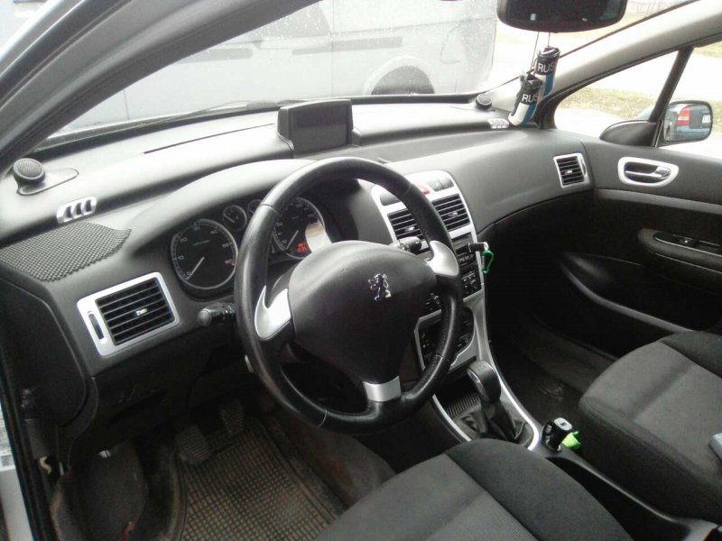 Peugeot 307 2006 салон