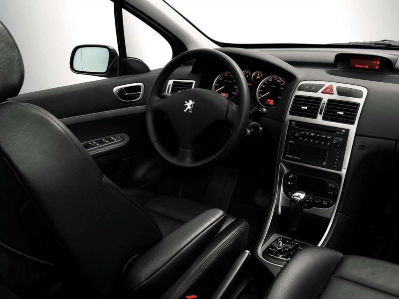 Peugeot 307 2007 салон