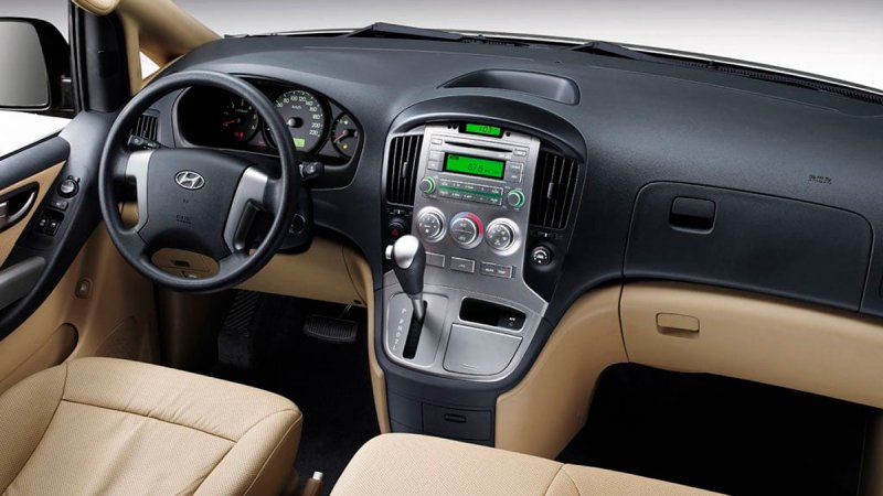 Hyundai h-1 i Рестайлинг салон