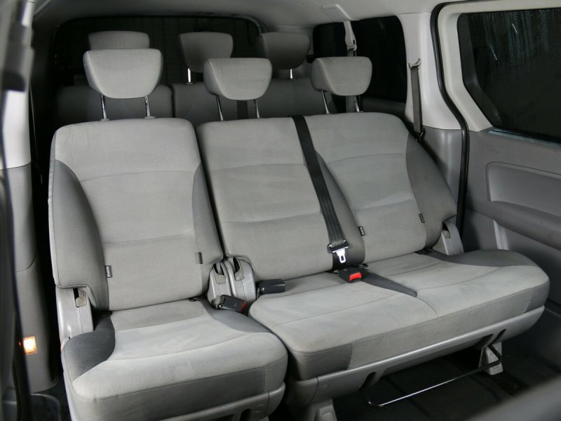 Hyundai h1 Interior