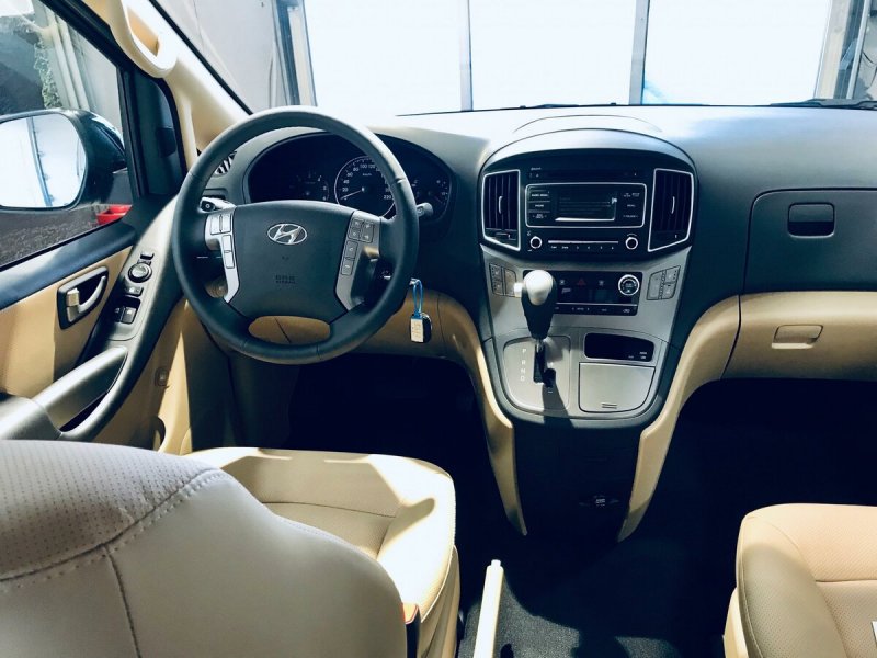Hyundai h1 Business