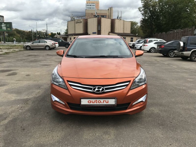 Hyundai Solaris 2016 коричневый