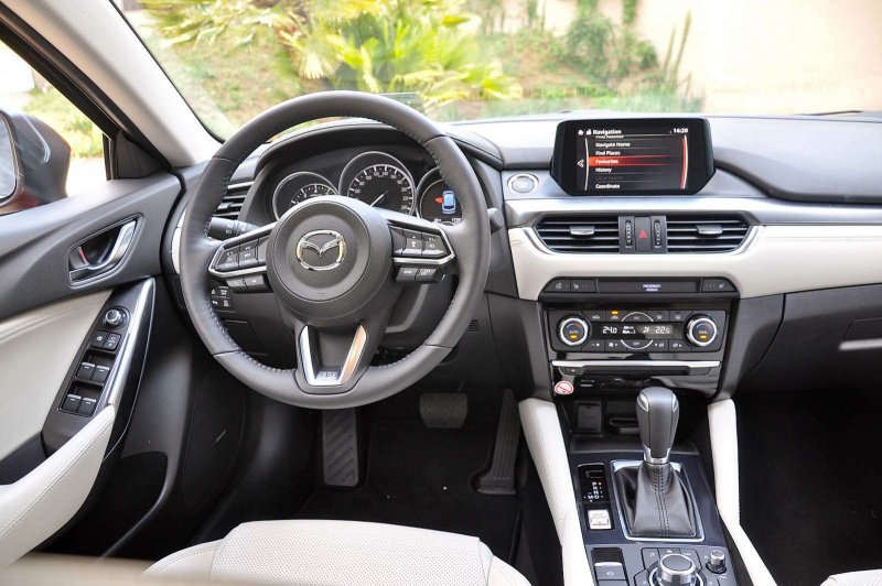 Mazda 6 2016 салон