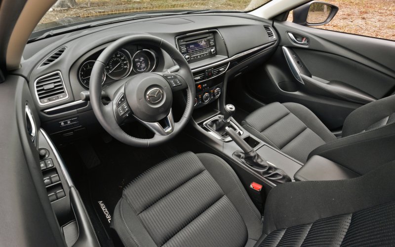 Mazda 6 салон