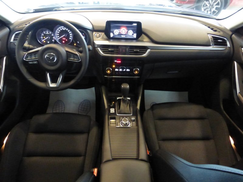 Mazda 6 3 Рестайлинг салон