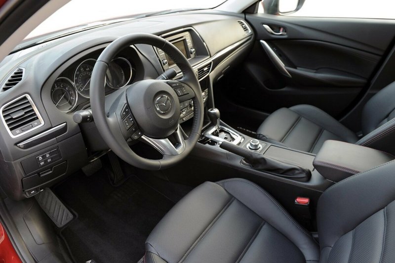 Mazda 6 2013 салон
