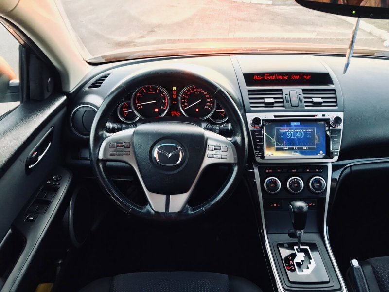 Mazda 6 GH 2.0 салон