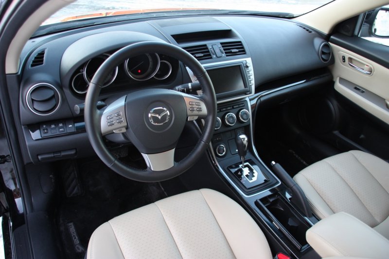 Mazda 6 2008 салон
