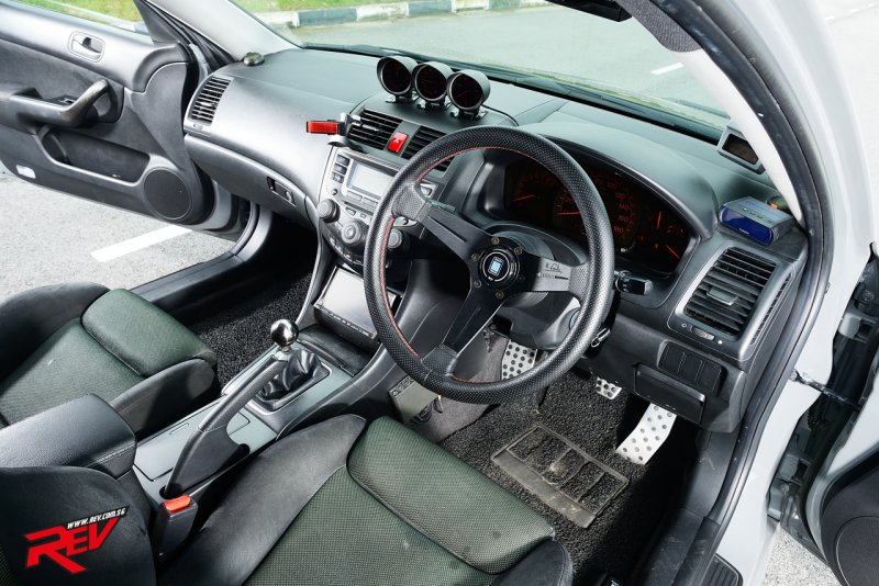 Honda Accord Euro r салон