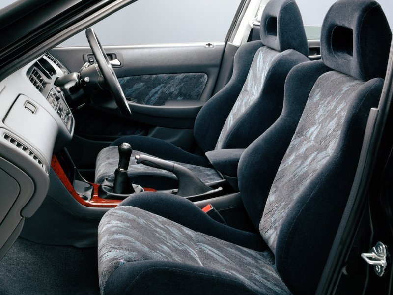 Honda Accord 6 Sir-t салон