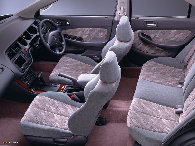 Honda Torneo салон