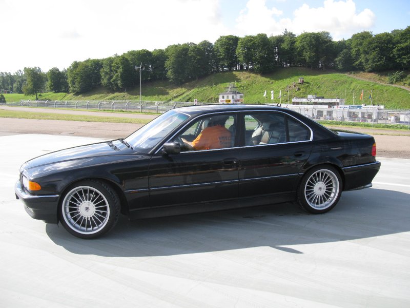 BMW 740il 2001